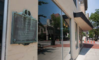 A plaque marking the site of Wythe's home in Richmond.